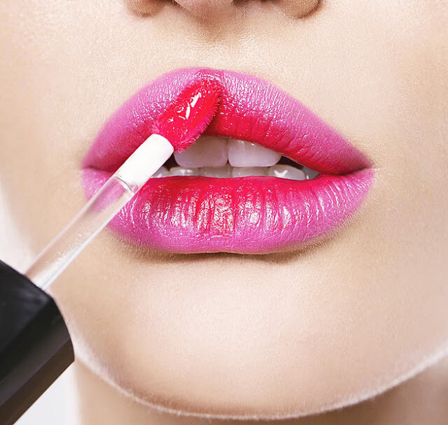 Pure Color Envy Liquid Lip Potion de Estée Lauder.- TALESTRIP