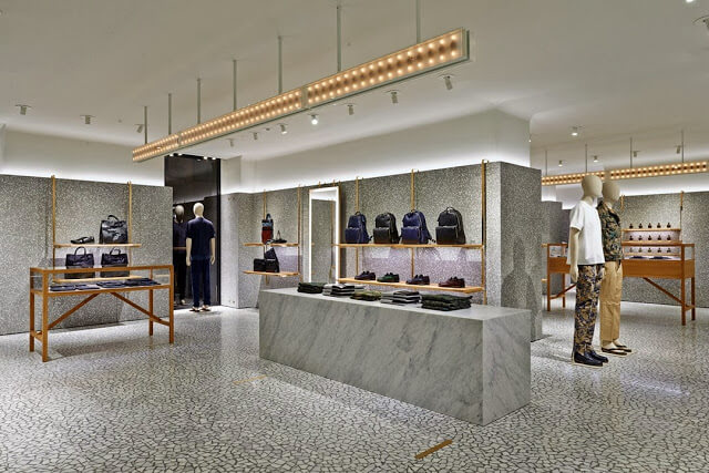 VALENTINO NEW MEN SHOP IN PARIS